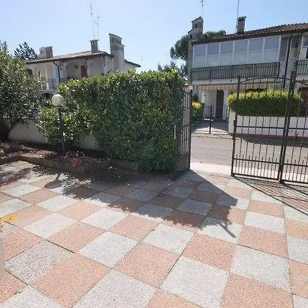Сasa de vacaciones In Mit Grossem Garten
